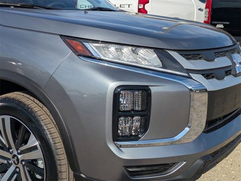 New 2025 Mitsubishi Outlander Sport ES image 9