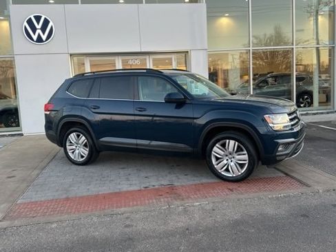 Used 2020 Volkswagen Atlas SE w/ Panoramic Sunroof Package image 2