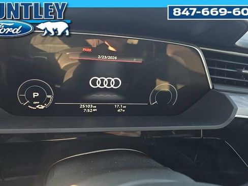 Used 2021 Audi e-tron Premium Plus w/ Premium Plus Package image 8