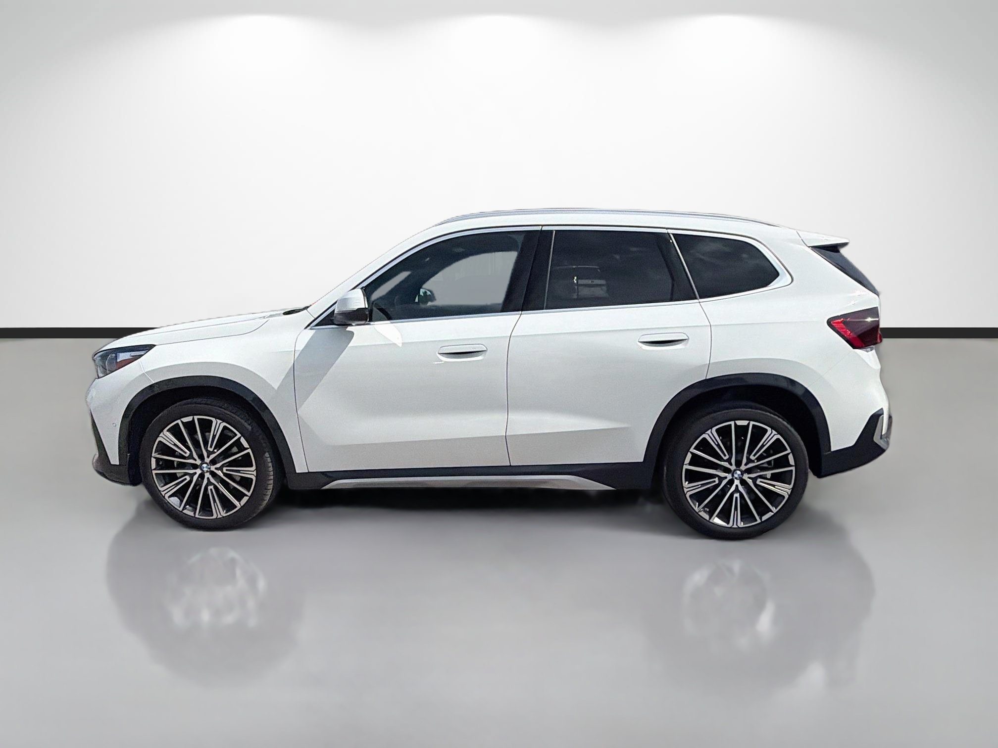 Used 2026 BMW X1 xDrive28i w/ Convenience Package AWD/4WD image 6