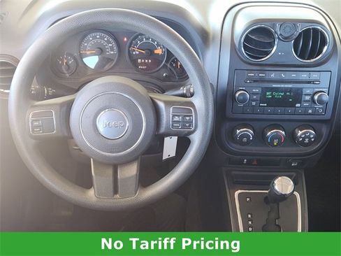 Used 2016 Jeep Patriot Sport image 21
