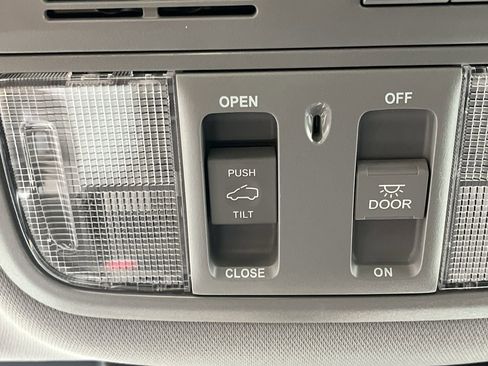 Used 2022 Honda CR-V EX-L image 26