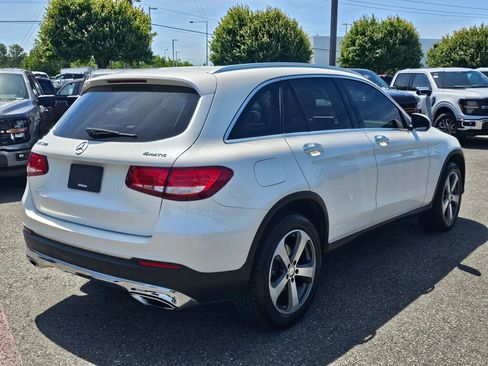 Used 2017 Mercedes-Benz GLC 300 4MATIC image 5
