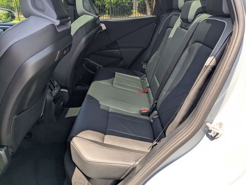 New 2025 BMW X3 xDrive30i w/ Premium Package image 28