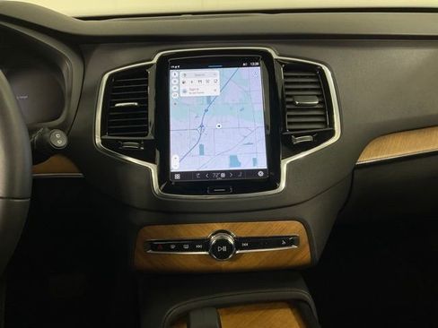 Certified 2023 Volvo XC90 T8 Plus w/ Protection Package Premier image 16