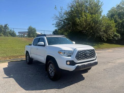 Used 2020 Toyota Tacoma SR w/ SR Convenience Package RWD image 1