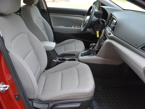 Used 2018 Hyundai Elantra SEL FWD image 8