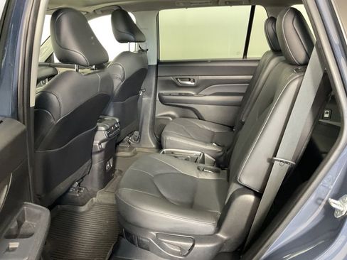 Used 2024 Toyota Grand Highlander Platinum image 22