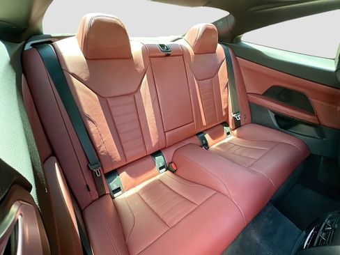 Used 2022 BMW 430i Coupe w/ M Sport Package RWD image 21