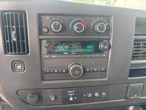 Used 2020 Chevrolet Express 2500 w/ Driver Convenience Package RWD image 12