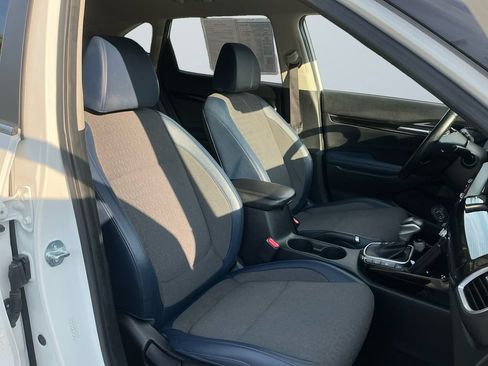 Used 2024 Kia Seltos S AWD/4WD image 16