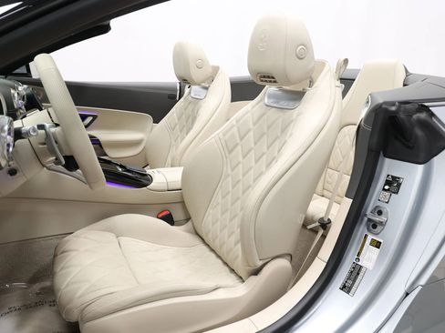 Used 2022 Mercedes-Benz SL 55 AMG 4MATIC image 17