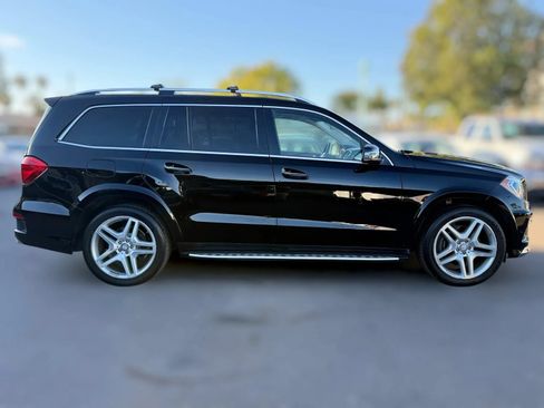 Used 2015 Mercedes-Benz GL 550 4MATIC image 6