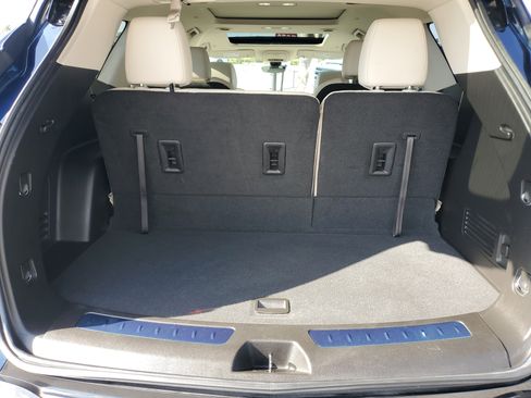 Used 2022 Buick Enclave Essence w/ Experience Buick Package image 10