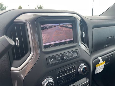 New 2025 GMC Sierra 2500 Pro w/ Convenience Package image 15