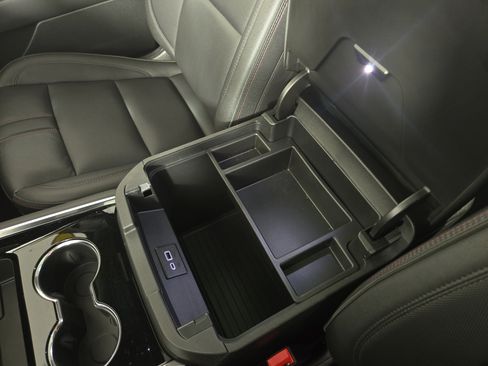 Certified 2025 Chevrolet Suburban RST w/ Comfort Package image 30