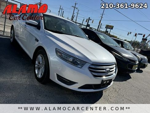 Used 2013 Ford Taurus SEL image 6