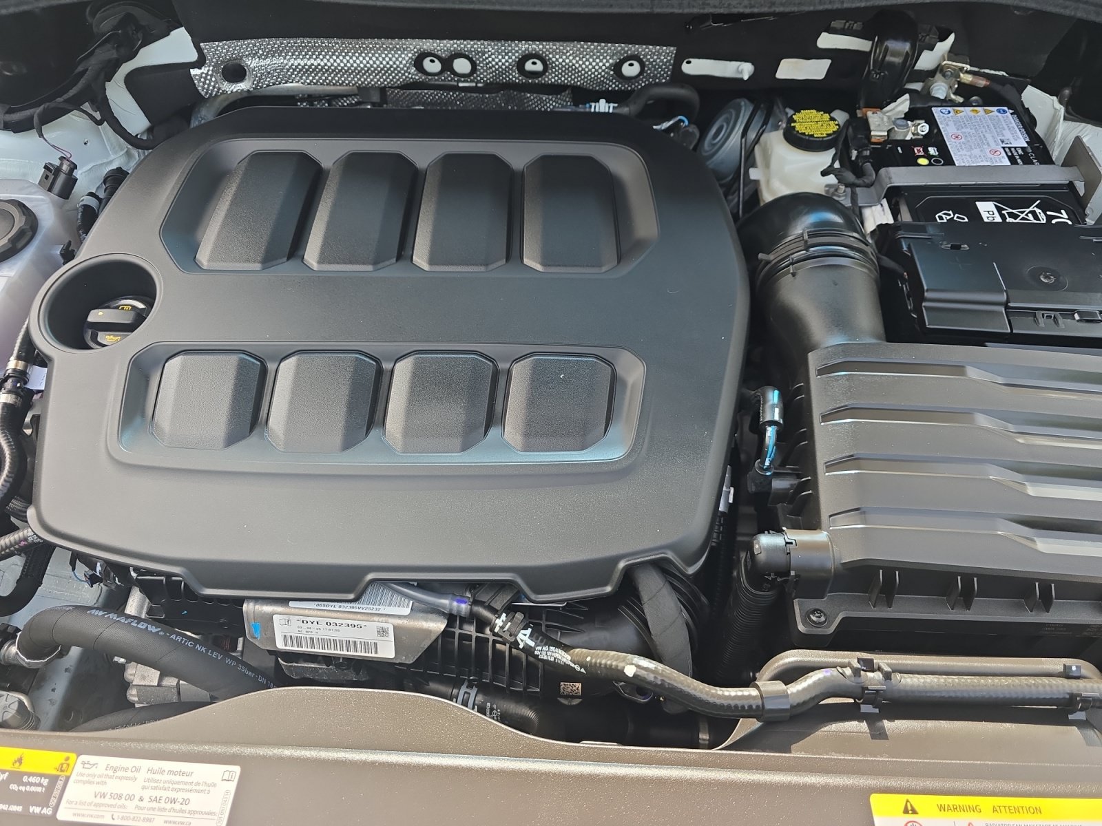 Used 2025 Volkswagen Tiguan SE FWD image 13