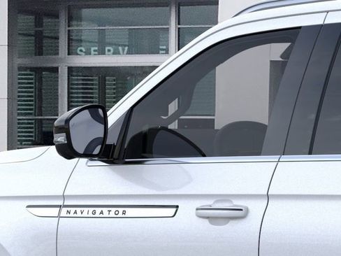 New 2025 Lincoln Navigator L Reserve AWD/4WD image 20