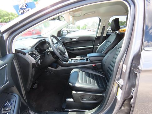 Used 2024 Ford Edge SEL image 25