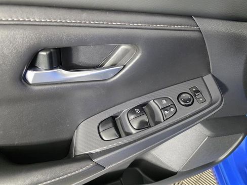 Used 2023 Nissan Sentra SV FWD image 37