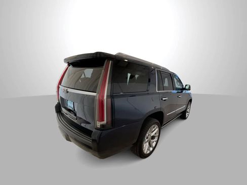 Used 2019 Cadillac Escalade Premium Luxury image 8