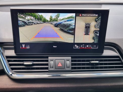 Used 2021 Audi Q5 Prestige w/ Prestige Package AWD/4WD image 22
