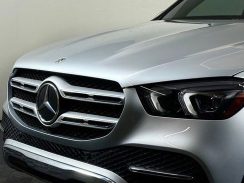 Used 2022 Mercedes-Benz GLE 350 4MATIC w/ Premium Package image 12
