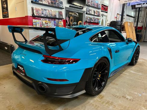Used 2018 Porsche 911 GT2 RS RWD image 9