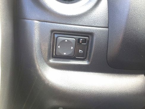 Used 2015 Nissan Versa w/ SL Tech Package FWD image 37
