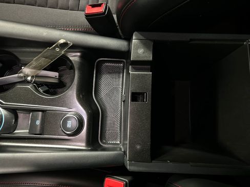 Used 2025 Ford Explorer ST-Line w/ ST-Line Street Pack image 21