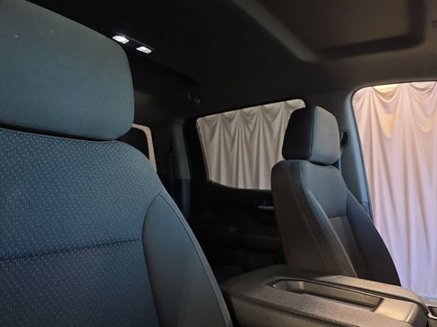 Used 2021 Chevrolet Silverado 1500 Custom RWD image 18