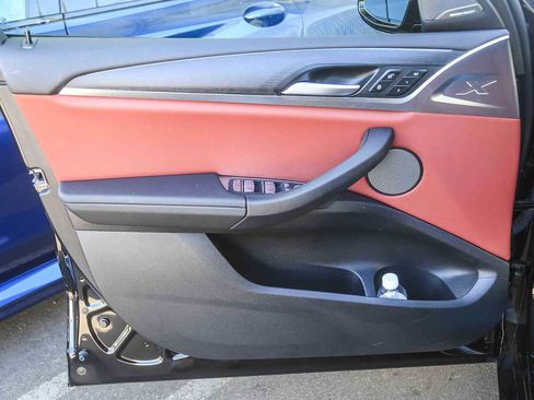 Certified 2024 BMW X4 xDrive30i w/ M Sport Package image 17