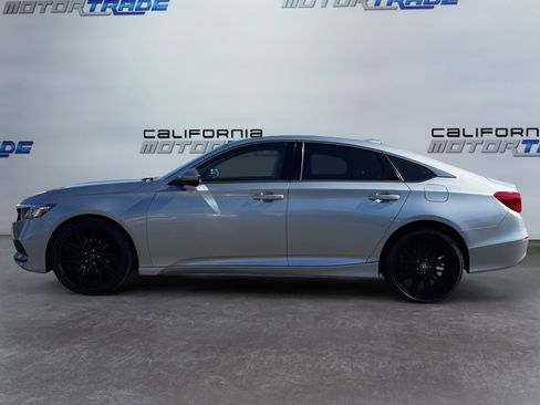 Used 2018 Honda Accord LX image 8