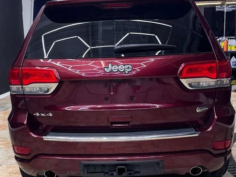 Used 2020 Jeep Grand Cherokee Overland AWD/4WD image 7
