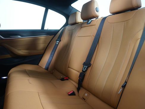 Certified 2023 BMW 530i w/ Premium Package image 14