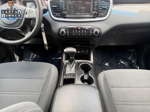 Used 2020 Kia Sorento LX AWD/4WD image 10