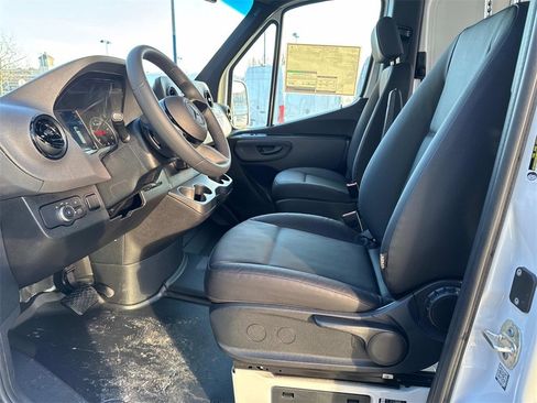 New 2025 Mercedes-Benz Sprinter 2500 image 16