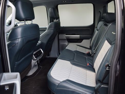 Used 2023 Ford F150 Limited image 9