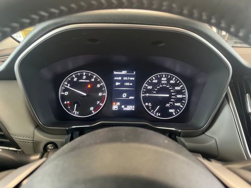 Certified 2024 Subaru Outback Limited AWD/4WD image 3