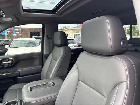 Used 2022 Chevrolet Silverado 1500 LTZ w/ LTZ Premium Package AWD/4WD image 9