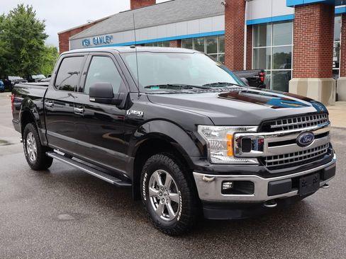 Used 2018 Ford F150 XLT w/ Equipment Group 302A Luxury AWD/4WD image 4