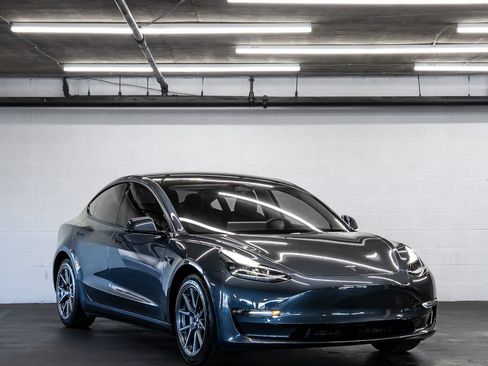 Used 2022 Tesla Model 3 Long Range AWD/4WD image 7