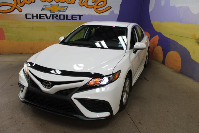 Used 2021 Toyota Camry SE FWD image 4