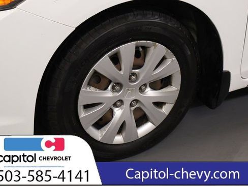 Used 2012 Honda Civic LX image 24