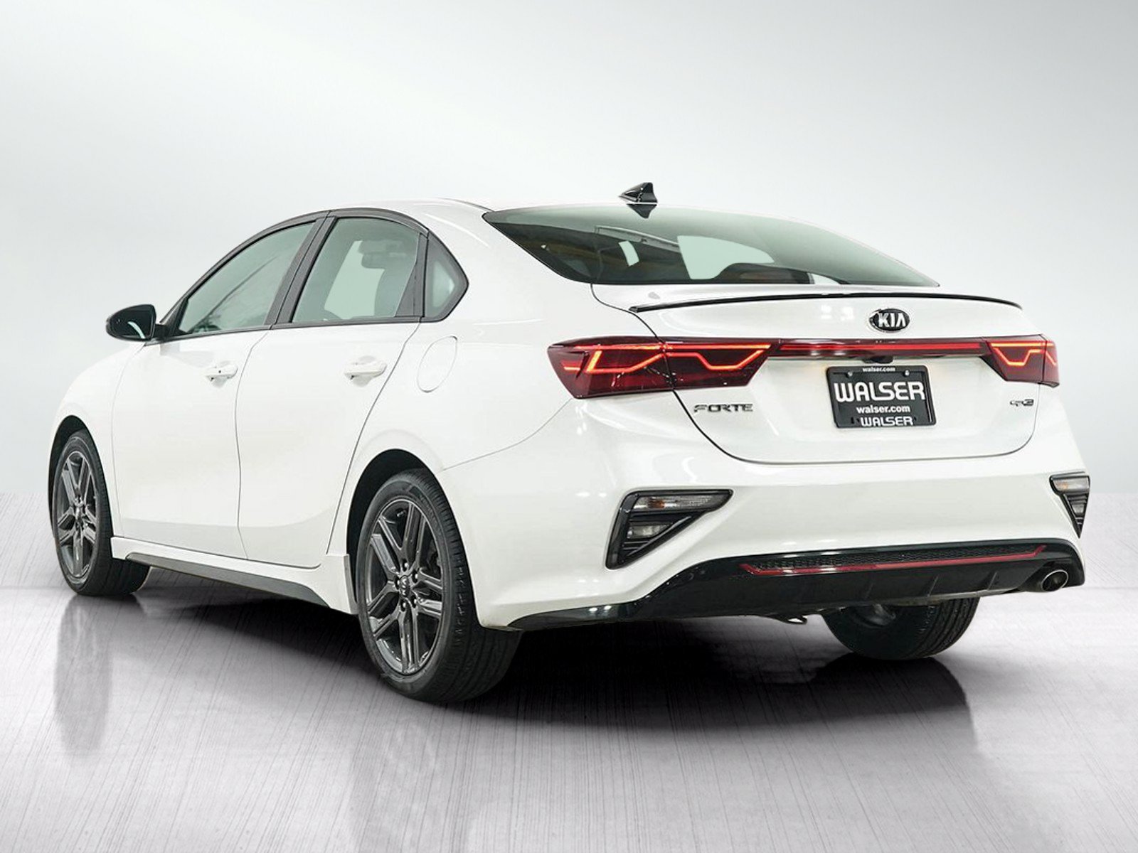 Used 2021 Kia Forte GT-Line FWD image 3