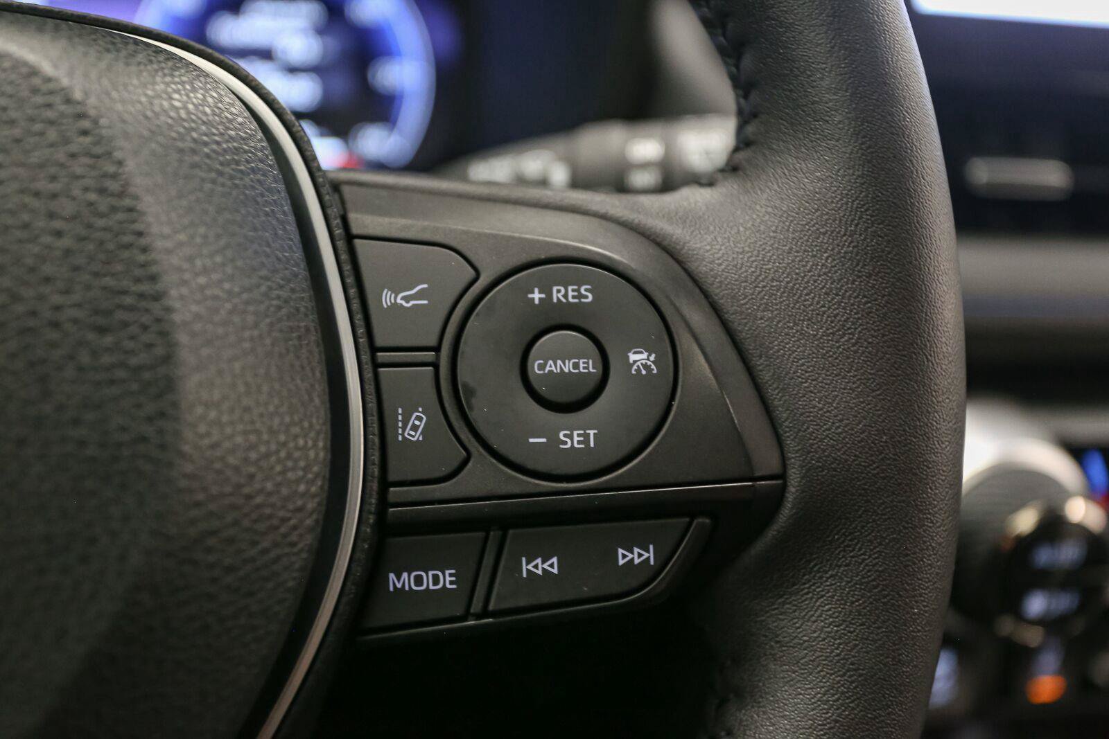 Used 2023 Toyota RAV4 XSE AWD/4WD image 37