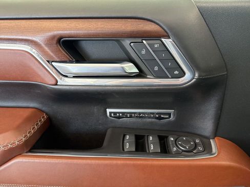 Used 2023 GMC Sierra 1500 Denali Ultimate image 16