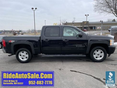 Used 2011 Chevrolet Silverado 1500 LT w/ All-Star Edition image 4