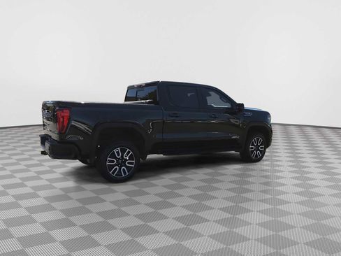 Used 2022 GMC Sierra 1500 AT4 w/ AT4 Premium Package AWD/4WD image 8